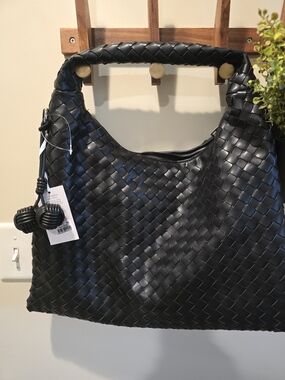 Woven Leather Hobo Bag - Black